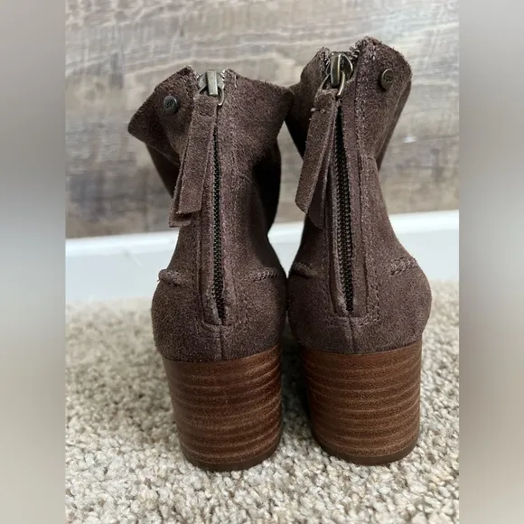 UGG‎ Chelsea leather suede ankle boots women size 8 brown