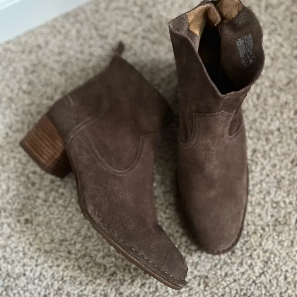 UGG‎ Chelsea leather suede ankle boots women size 8 brown