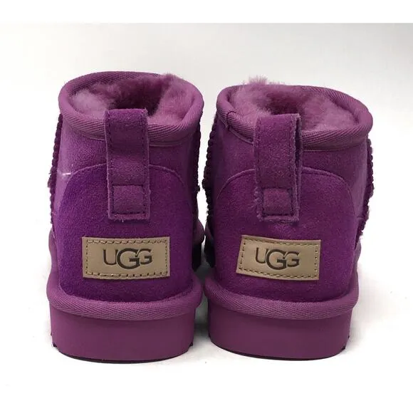 UGG Classic Ultra Mini Boots Mangosteen Women Boots NIB Size 8M Authentic