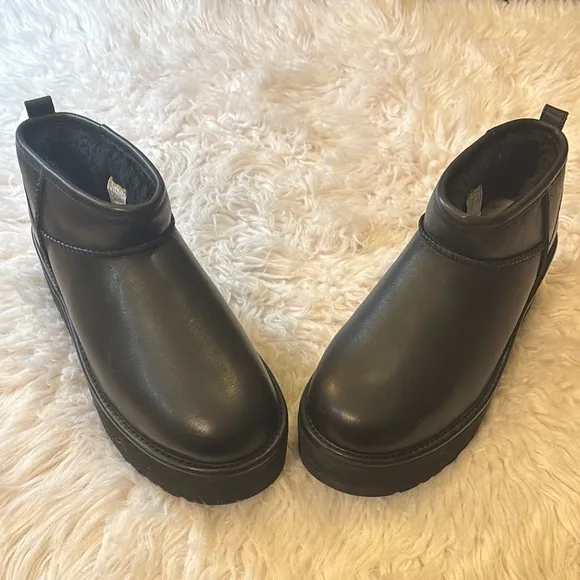 UGG Classic Ultra Mini Platform Leather Boots, Black, Size 10
