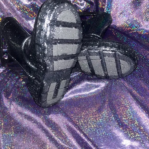 UGG Drizlita Glitter Girls Boots