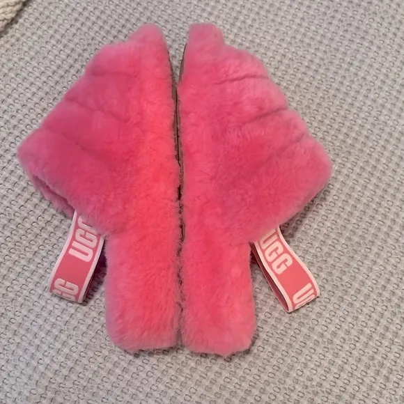 UGG Fluff Yeah Pink Faux Fur Slide Platform Slipper Sandals Sz 8