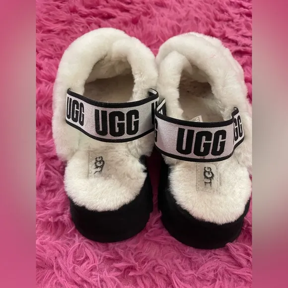 UGG Fluffy Fluff Disco Cross Slide SlipperBlack and White Platform Sandals 8