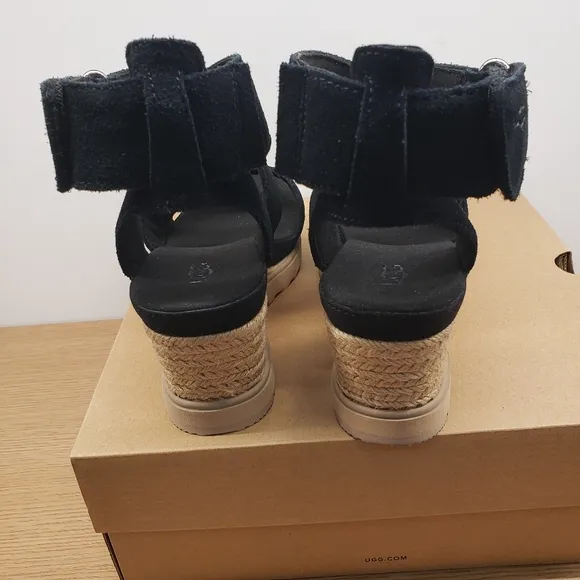 UGG Ileana Ankle Black and Tan Women's Sandals