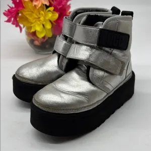 UGG Kids Silver Platform Boots Size 4 KS7760