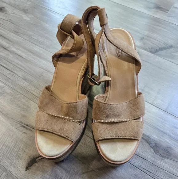 Ugg Leather Carine Espadrille Platform Sandal