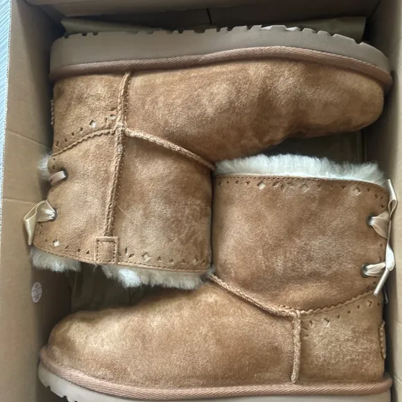 UGG low boots
