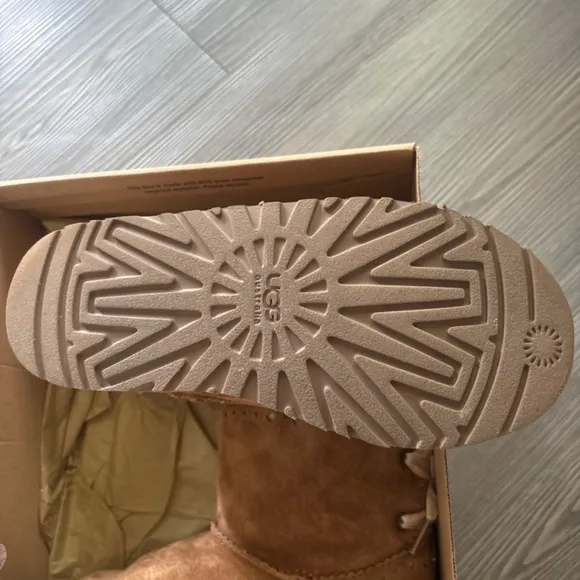 UGG low boots
