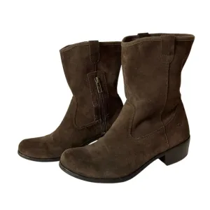 Ugg youth girls pull on low heel boots brown suede size US 4 EU 34
