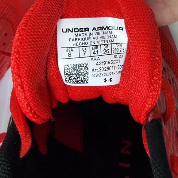 Under Armour Running Shoes Athletic Training Gym Hard to find Red Size 8