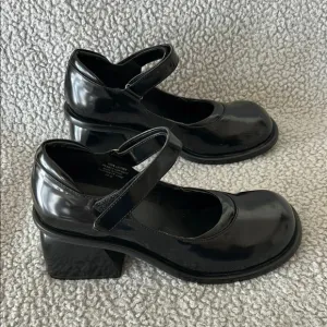 UNIF DOT Mary Jane’s Leather 90s Chunky Heel Ankle Strap