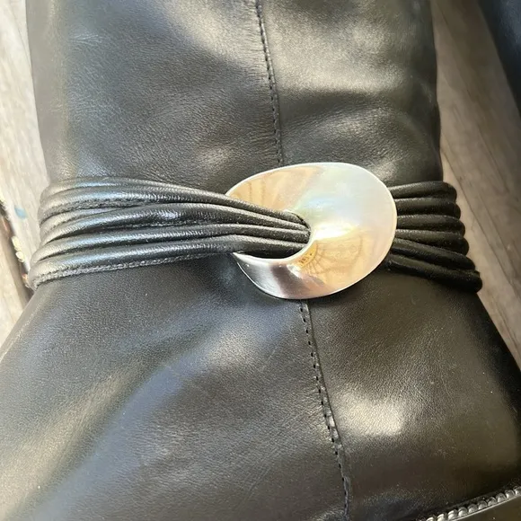 Unisa Flex Black Leather Riding Boots Sz 8 – Silver Detail, Vintage Y2K Style