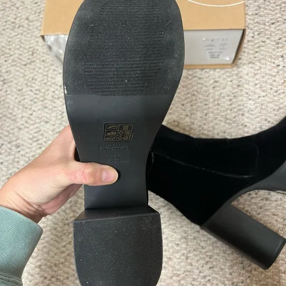 Urban Outfitters Black Platform Ankle Boots size 8