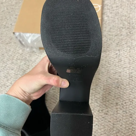 Urban Outfitters Black Platform Ankle Boots size 8