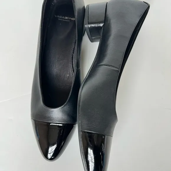 Vagabond Alicia Pointed Toe Ballet Flats
