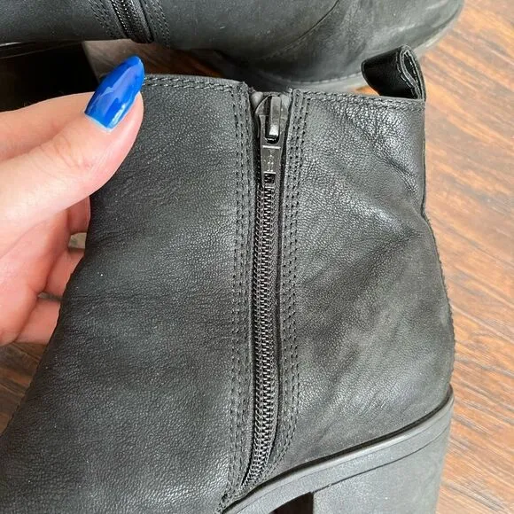 Vagabond Grace Leather Heel Side Zipper Chelsea Boots