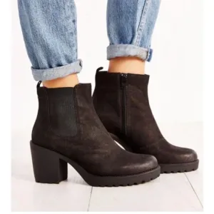Vagabond Grace Leather Heel Side Zipper Chelsea Boots