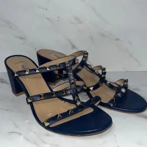 Valentino Garavani Rockstud Block Heel Slide Sandals blue sz 39.    (Q1)