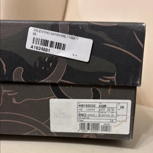 Valentino Garavani Women’s Panther Black Loafers sz 36