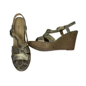 VANELi Gold Metallic Snakeskin Wedge Sandals Size 9 1/2