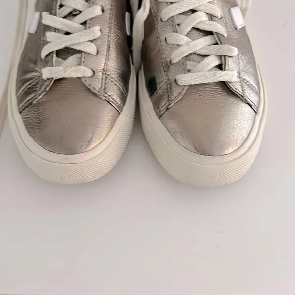 VEJA CAMPO TRAINERS Bronze Metallic White size EU 38, US 7