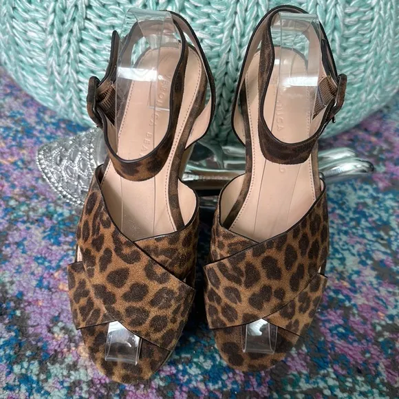 🐆Veronica Beard Wynie Platform Sandals🐆