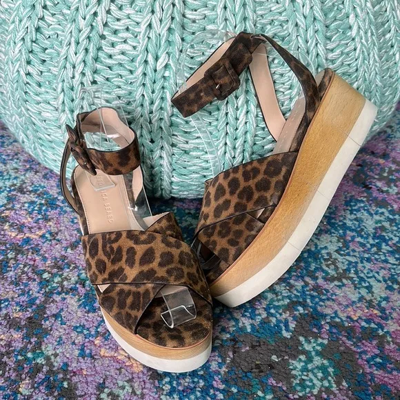 🐆Veronica Beard Wynie Platform Sandals🐆