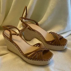 Veronica Breard tan suede platform sling back espadrille wedge ankle sandals 12.