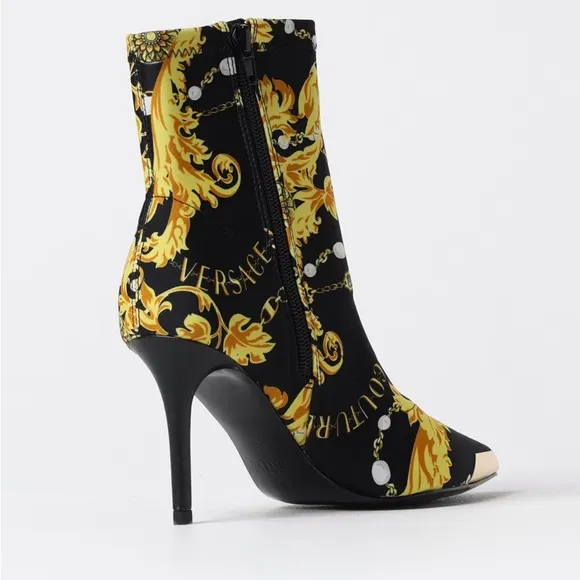 VERSACE JEANS COUTURE SCARLETT LOGO BOOTS, SIZE 35
