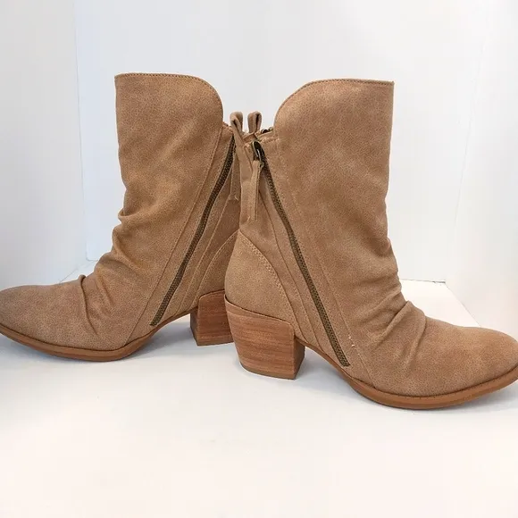 Very G Desiree Boot, NEW, Size‎ 8.5