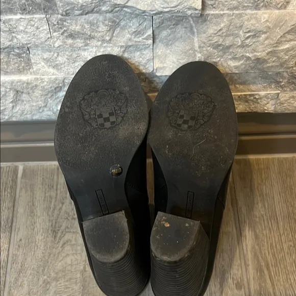 Vince Camuto Black Leather Ankle Boots, Rounded Toe size 9