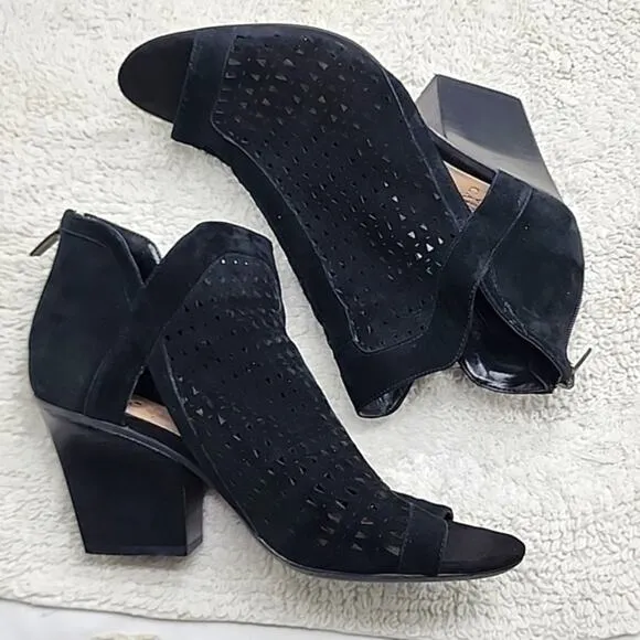 VINCE CAMUTO CRANITA PEEP TOE LASER CUT BLOCK HEEL LEATHER BOOTIES SIZE 9