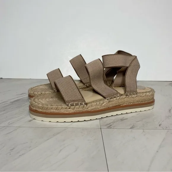 Vince Camuto Kolindia Platform Sandal 9M