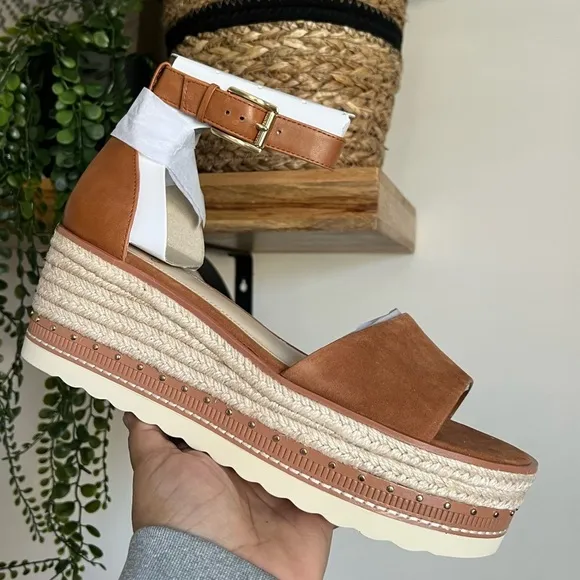 Vince Camuto Meestana Leather Platform Wedge Sandals
