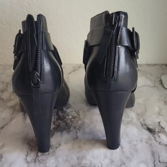 Vince Camuto Nikoletta Black Leather Peep-Toe Ankle Boots 6.5M