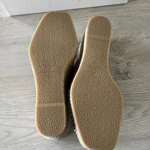 VINCE Gaelan Olivewood Suede Espadrille Wedge Sandals Size 7.5 7 1/2