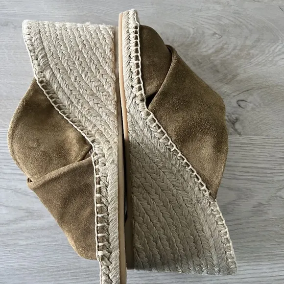 VINCE Gaelan Olivewood Suede Espadrille Wedge Sandals Size 7.5 7 1/2