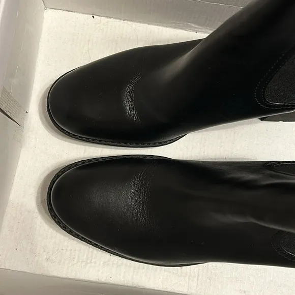 Vince Henderson Black Leather Short Moto Boots Platform Heel Water Resistant