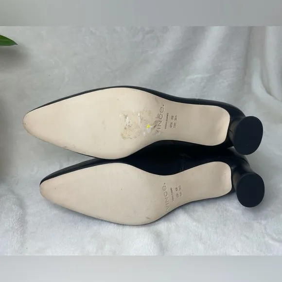 Vince Hilda Low Heel Booties Black‎ Leather Ankle Boots 8M, F 642