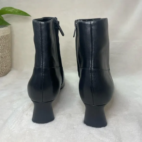 Vince Hilda Low Heel Booties Black‎ Leather Ankle Boots 8M, F 642