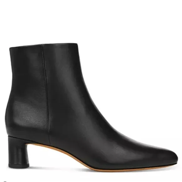 Vince Hilda Low Heel Booties Black‎ Leather Ankle Boots 8M, F 642