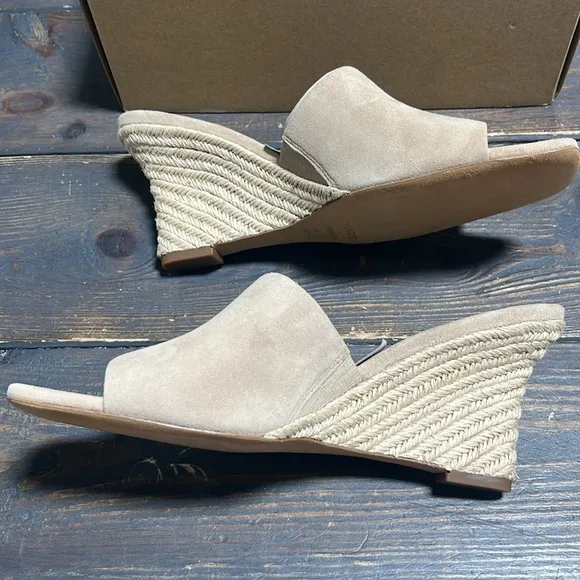 VINCE PIA SUEDE WEDGE ESPADRILLE SANDALS TAUPE CLAY/BEIGE LEATHER - 9.5