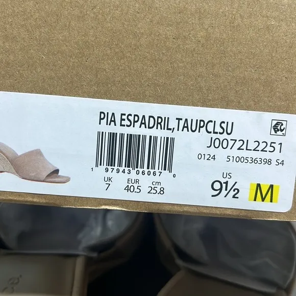 VINCE PIA SUEDE WEDGE ESPADRILLE SANDALS TAUPE CLAY/BEIGE LEATHER - 9.5