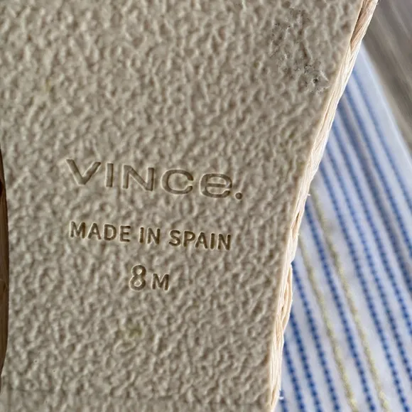 VINCE  Women Gilian Suede Wedge Sandal Blonde Size 8M Beige NEW