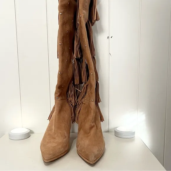Vince Camuto Panaryaz Fringe gold Stud Embellished Leather Knee High Boots 8.5 M