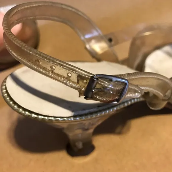VINTAGE 1950'S SAKS FIFTH AVENUE FENTON LAST PLASTIC LUCITE BEADED HEELS (6)