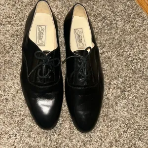 Vintage 1996 fratelli women’s dresss shoes size 7