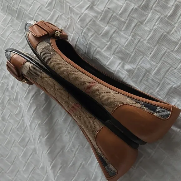 Vintage Authentic Burberry Nova Check Print Quilted Plaid Ballet Flats Luxury
