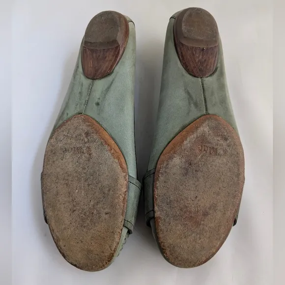 Vintage Chloe Women's Leather Flat Loafers Moccasin Shoes Light Green Size 36.5