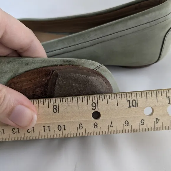 Vintage Chloe Women's Leather Flat Loafers Moccasin Shoes Light Green Size 36.5